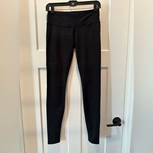 Lululemon Wunder Under Size 6 Leggings